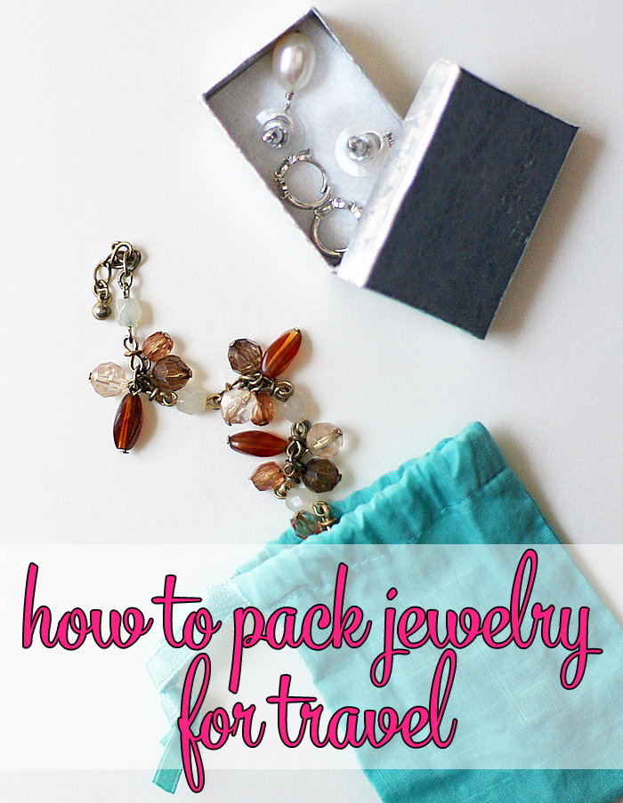 Does your jewelry get all tangled when you travel? Check out how to pack your jewelry for travel so that it all stays put in your bag!