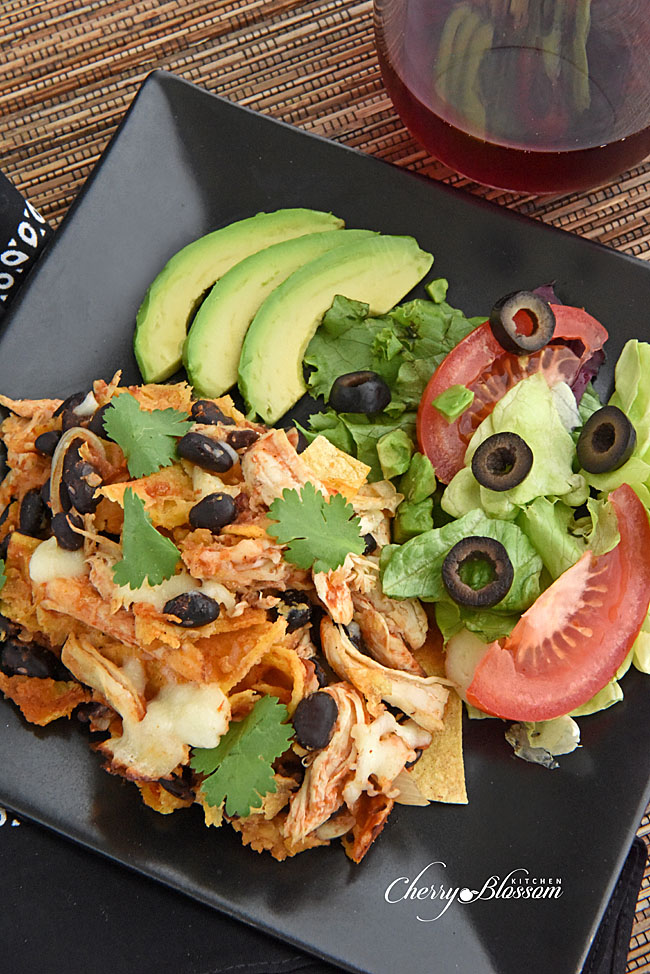Looking for a healthy dish that is packed full of flavor? Check out Cathi's (Cherry Blossom Kitchen)  Chilaquiles with Chicken and  Black Beans. So good!