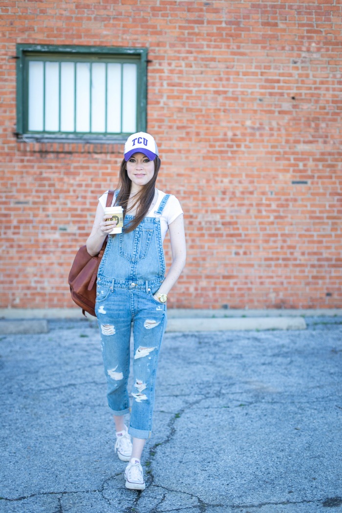 How to Style Overalls for a Casual Day Out