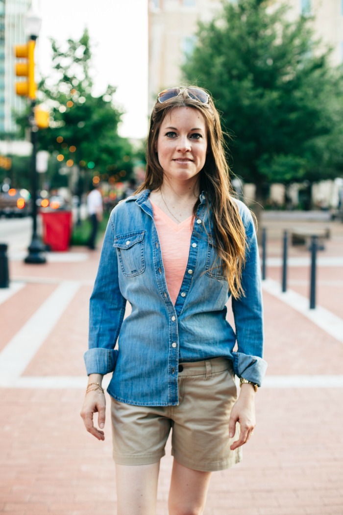 Chambray is a staple in my closet. It's a piece that can be worn all year round. Check out how to style a chambray shirt in this post.
